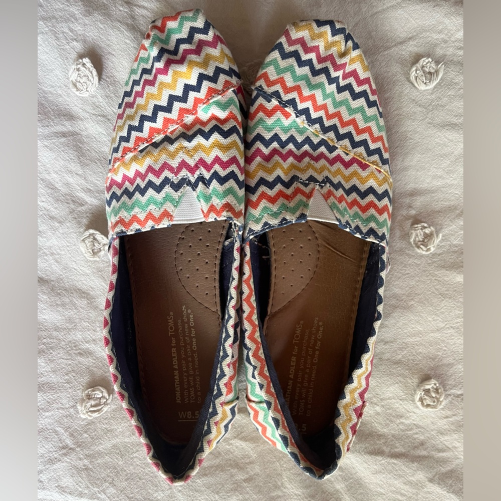 Toms